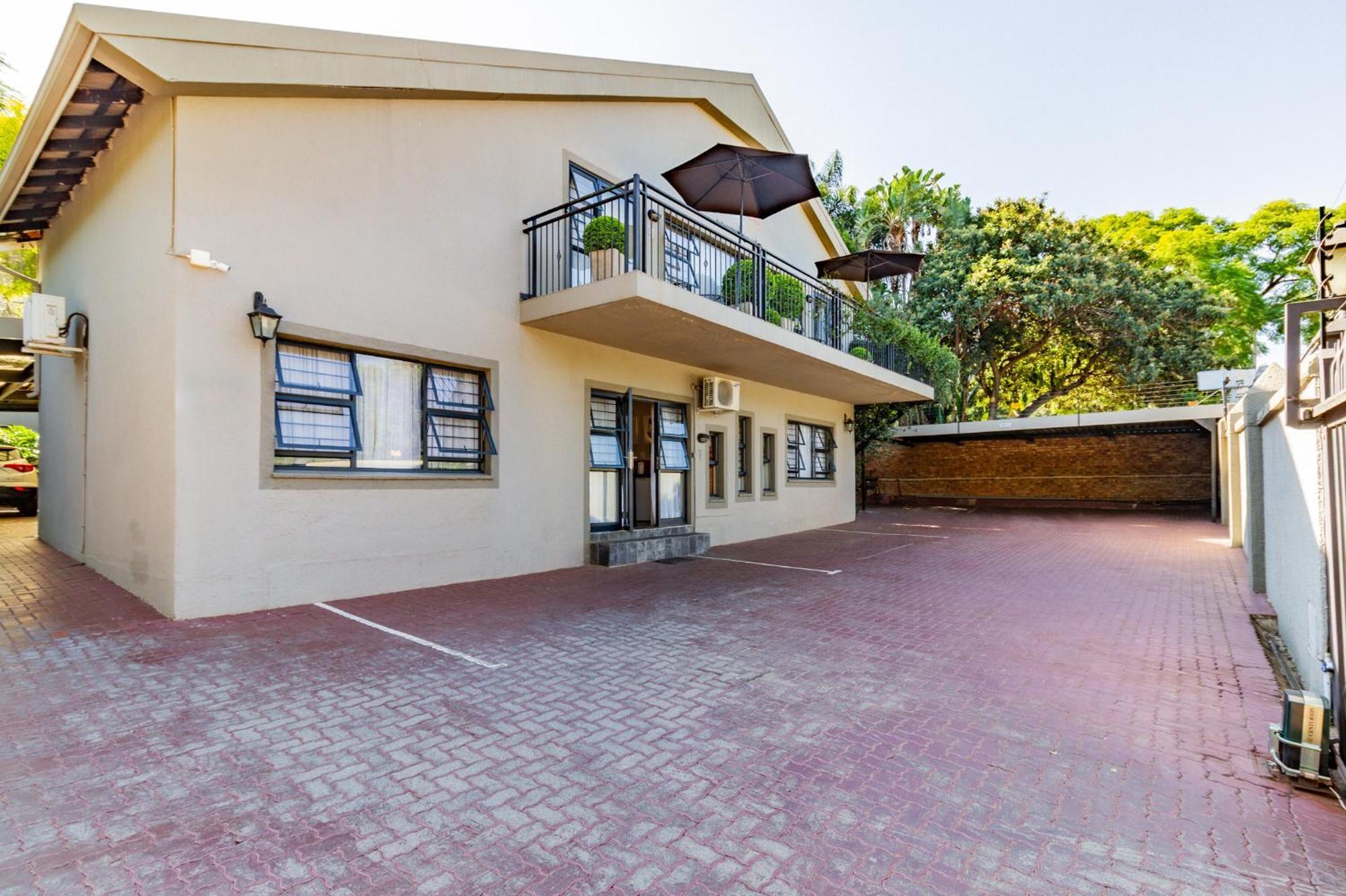 Pumleni Guesthouse Hartbeespoort Exterior foto