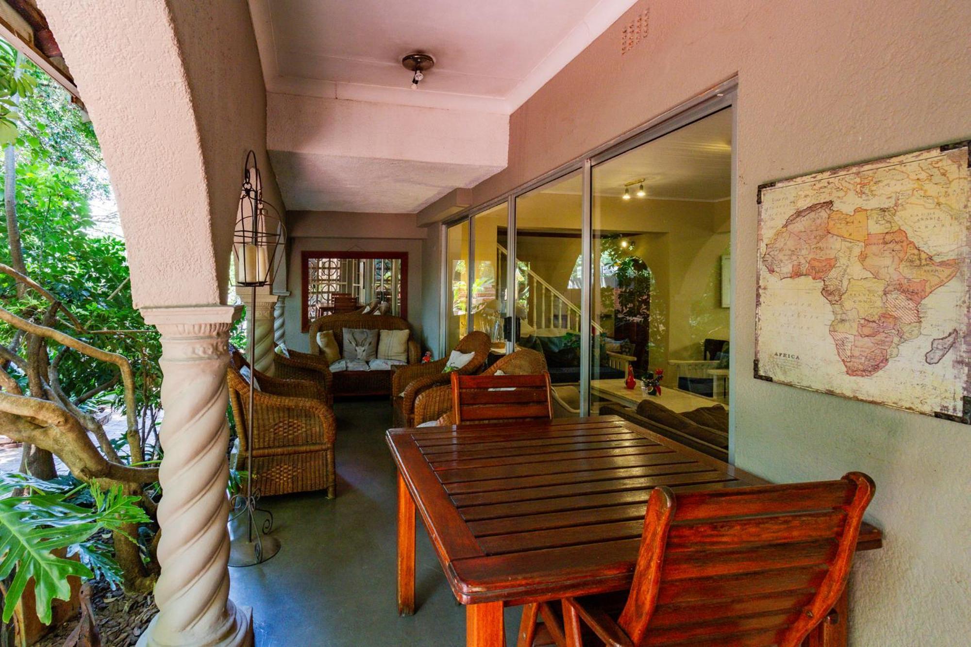 Pumleni Guesthouse Hartbeespoort Exterior foto