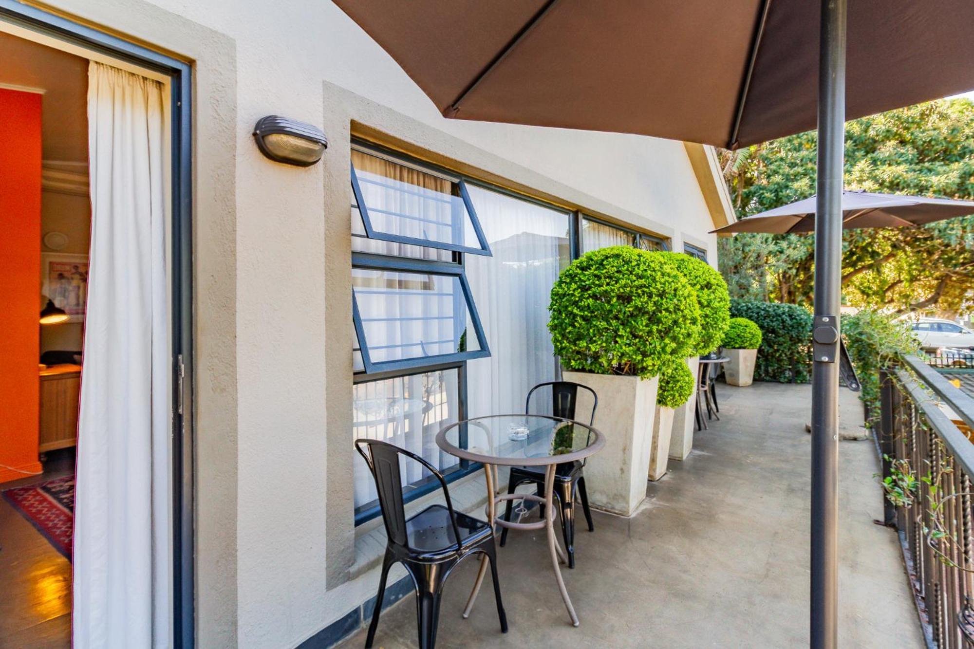 Pumleni Guesthouse Hartbeespoort Exterior foto