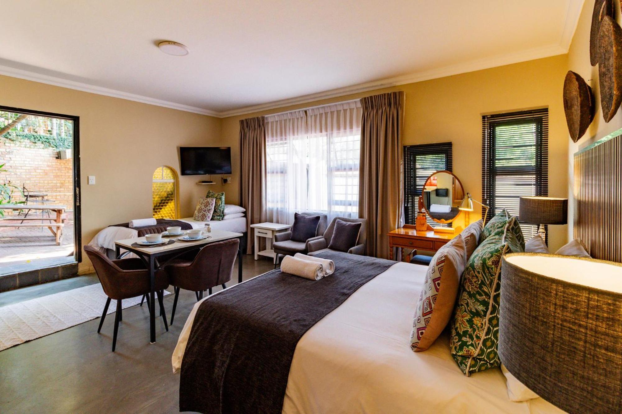 Pumleni Guesthouse Hartbeespoort Exterior foto