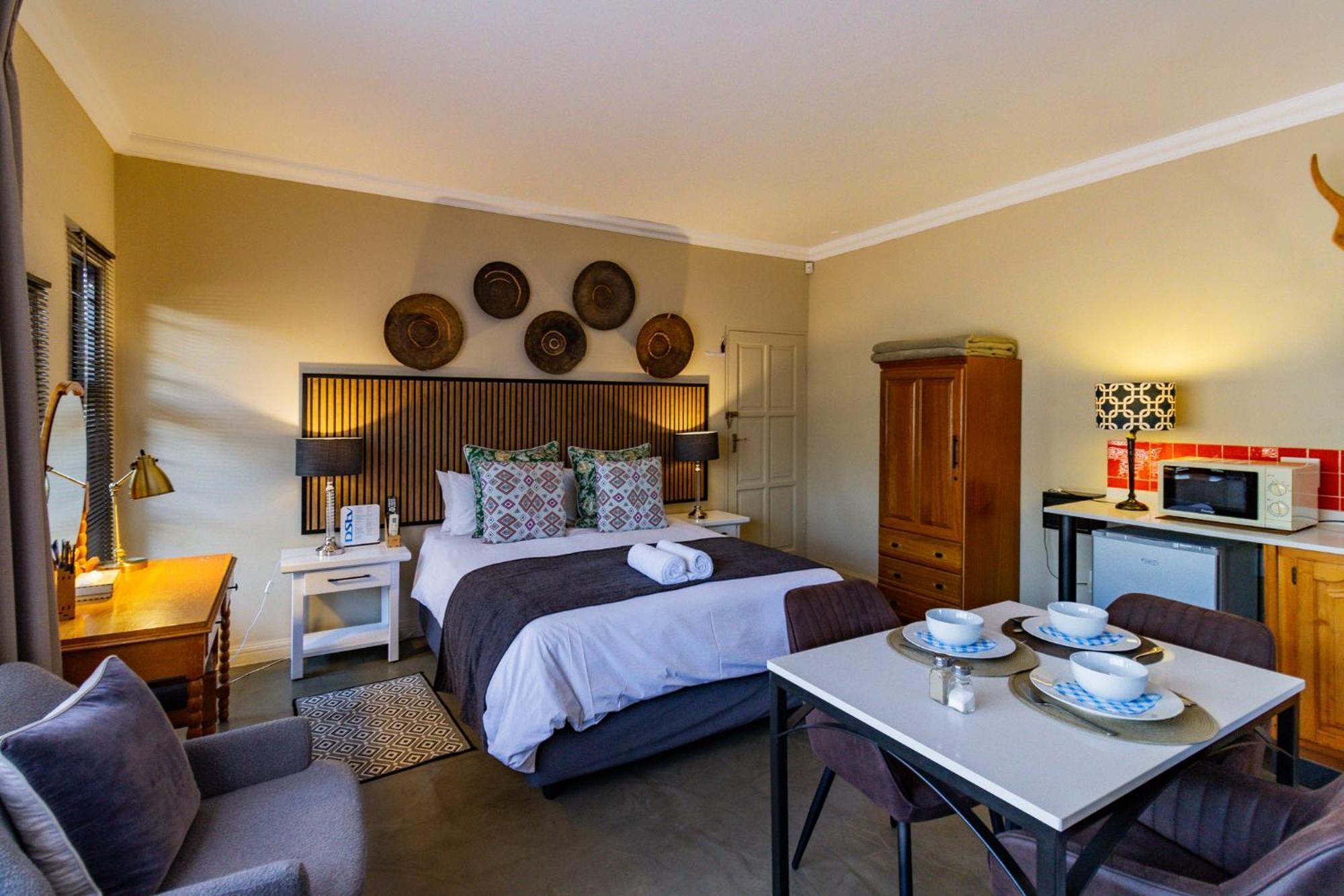 Pumleni Guesthouse Hartbeespoort Exterior foto