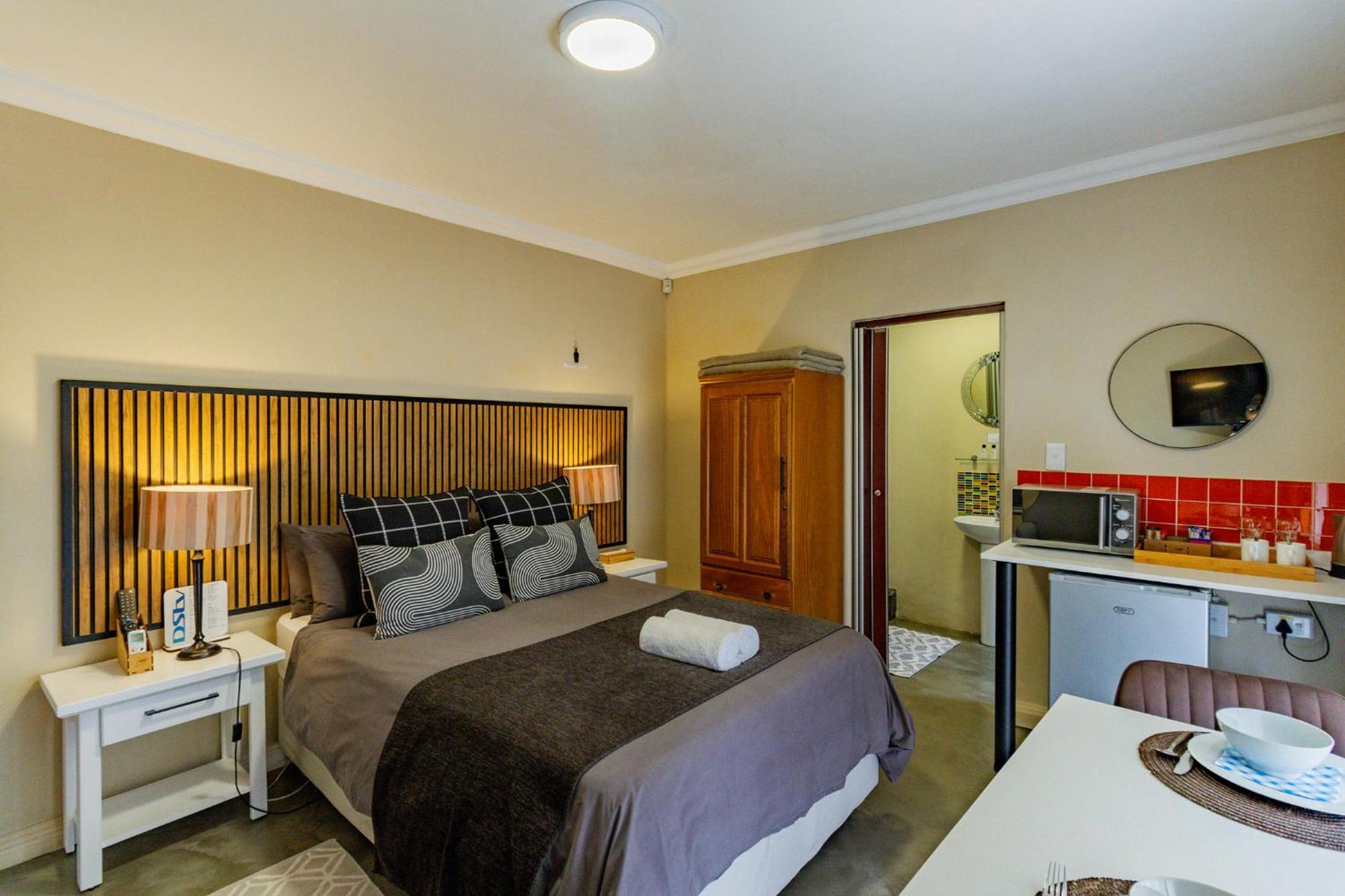 Pumleni Guesthouse Hartbeespoort Exterior foto